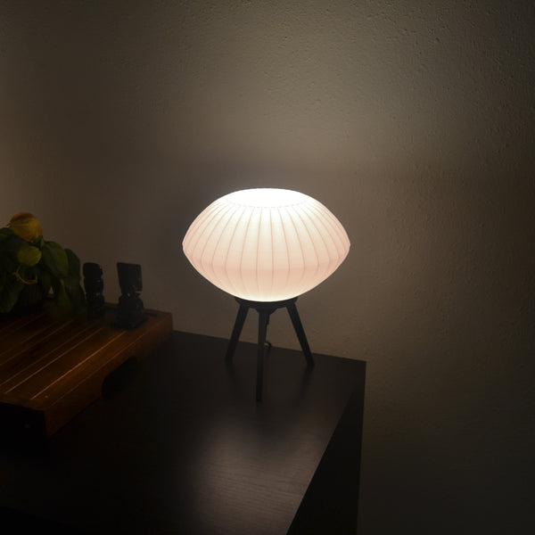 Crescent Lamp
