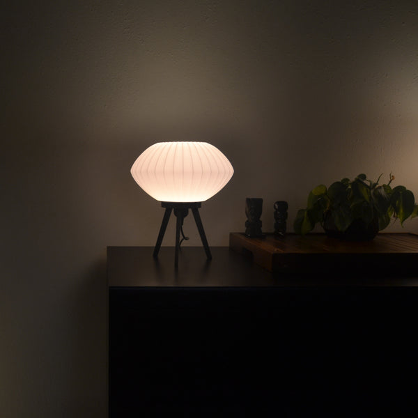 Crescent Lamp